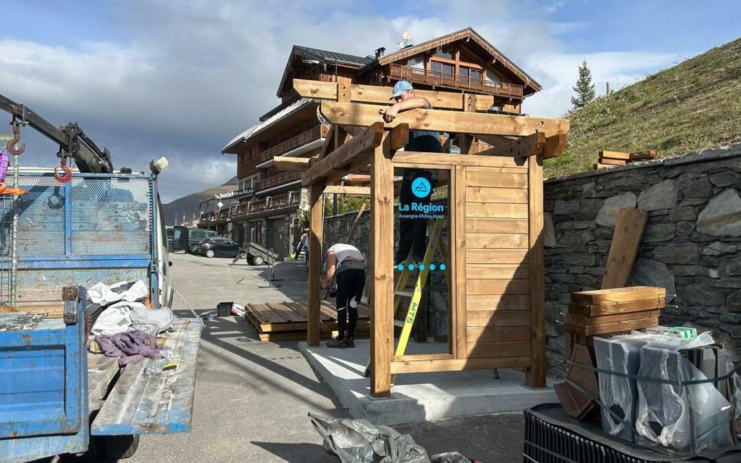 🚌 Un nouvel abri bus au parking des pistes